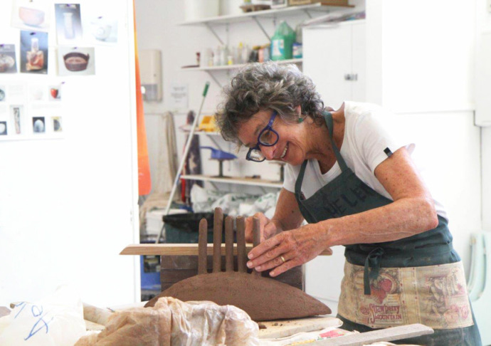 Image forClay Sculpture With Dee Jaeger