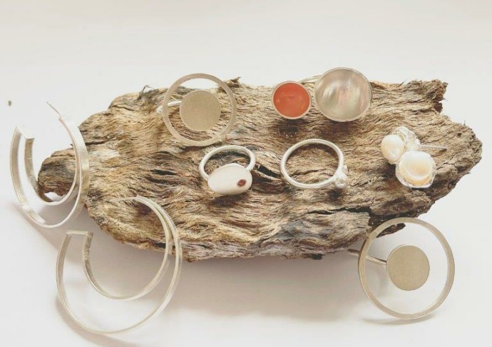 Image forContemporary Jewellery with Kate Sale (Wednesdays)
